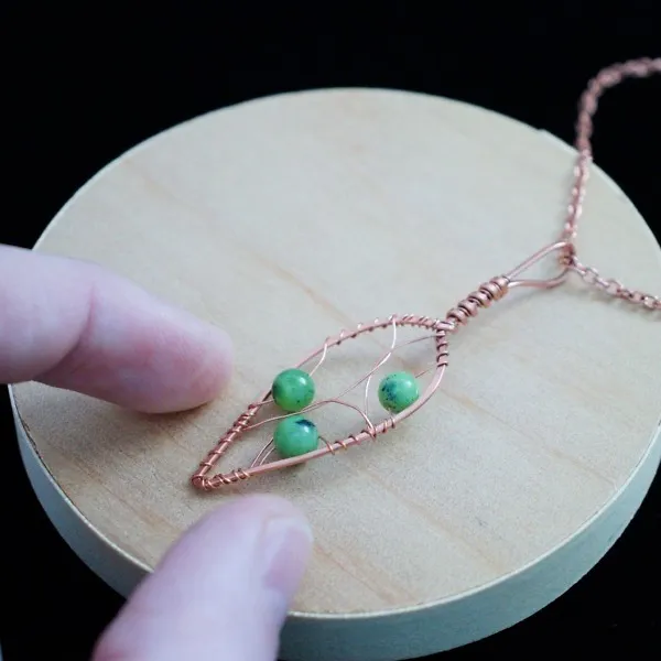 Blackthorn Leaf - Canadian Jade - Copper Necklace