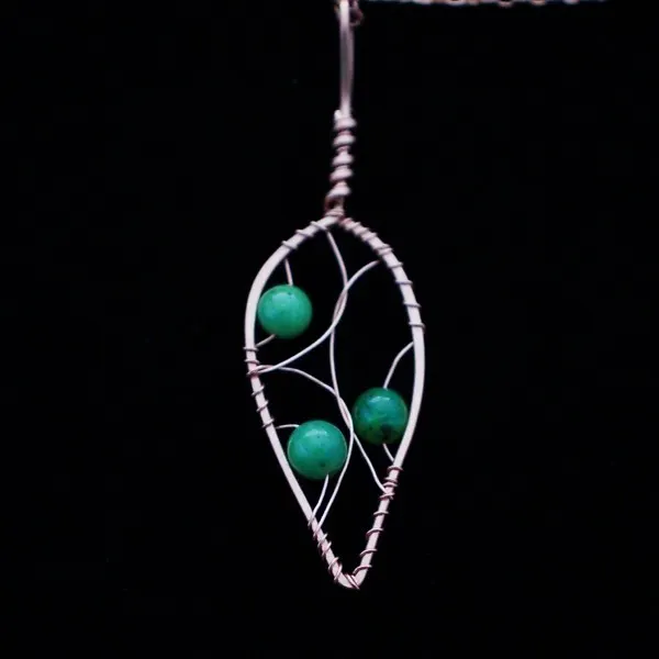 Blackthorn Leaf - Canadian Jade - Copper Necklace