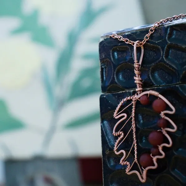 Hazel Leaf - Carnelian - Copper Necklace