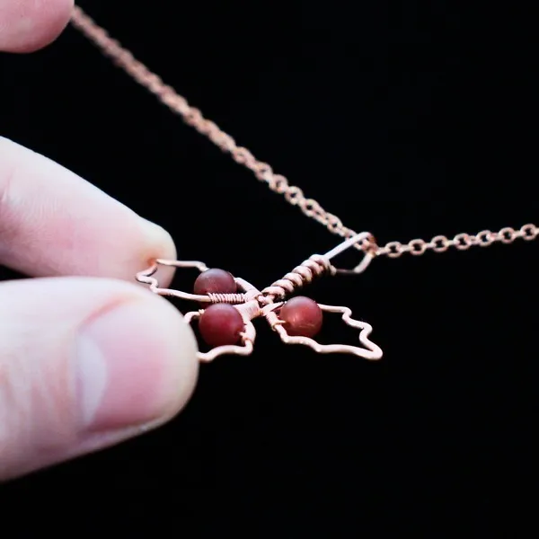 Holly Leaflet - Carnelian - Copper Necklace