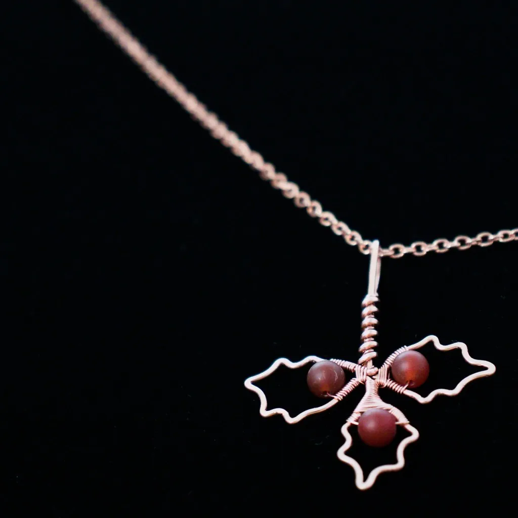 Holly Leaflet - Carnelian - Copper Necklace