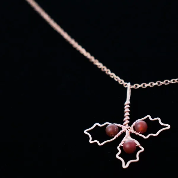 Holly Leaflet - Carnelian - Copper Necklace