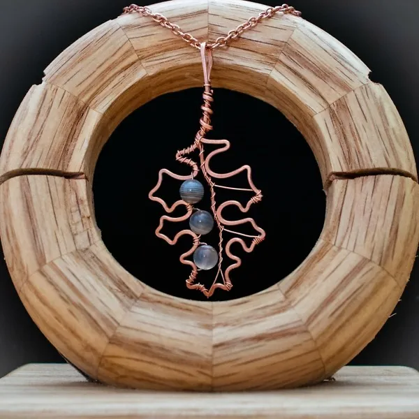 Red Oak Leaf - Botswana Agate - Copper Necklace