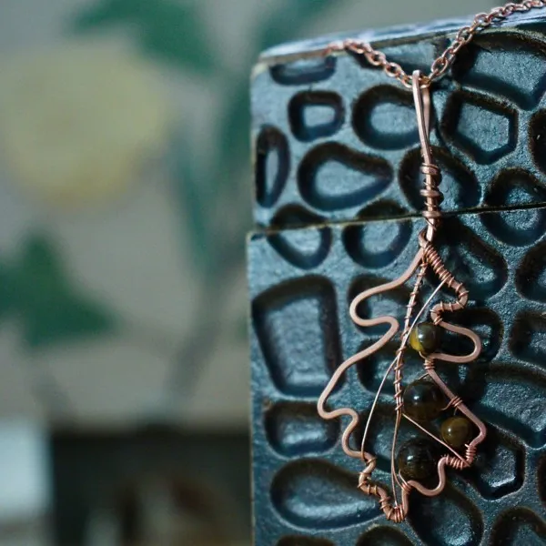 English Oak Leaf - Tiger Eye - Copper Necklace